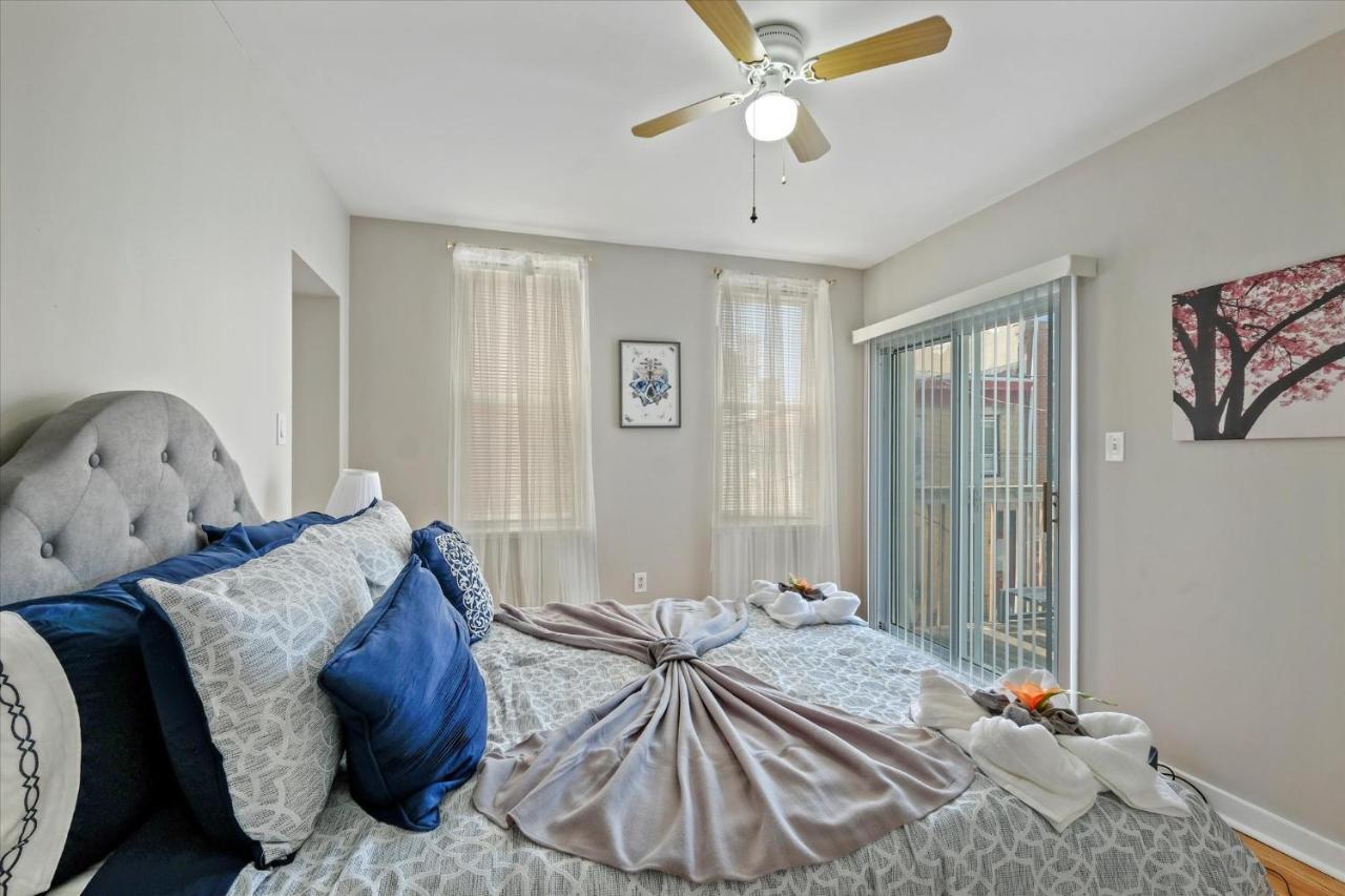 Cozy 1br W Deck Near Rittenhouse *