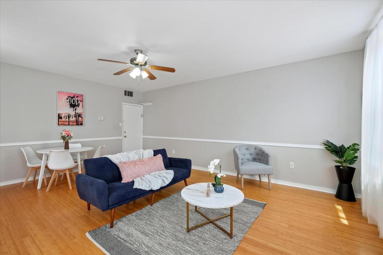 Apartment Cozy 1br W Deck Near Rittenhouse Philadelphia