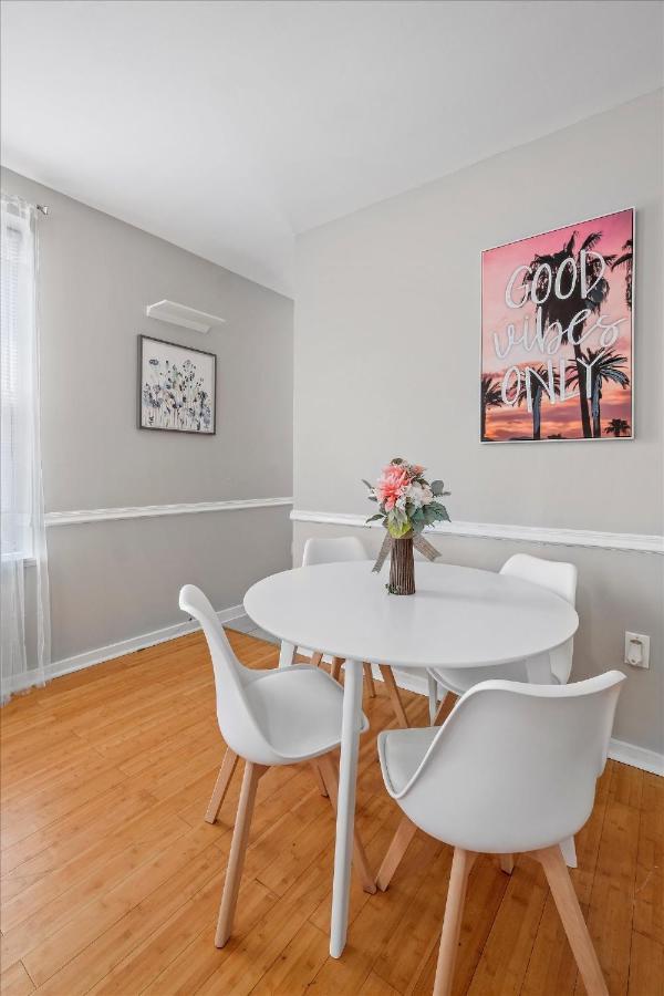 Cozy 1br W Deck Near Rittenhouse *