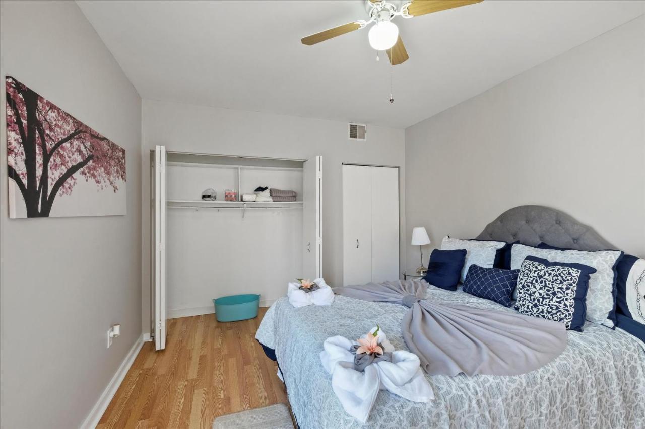 Cozy 1br W Deck Near Rittenhouse Apartment *